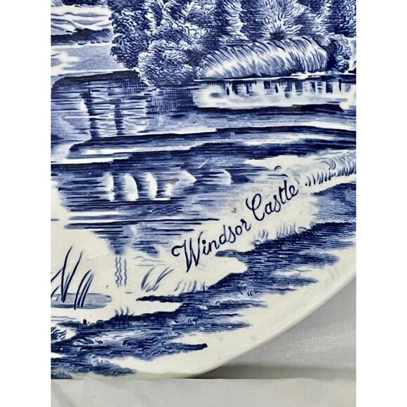 Johnson Bros Windsor Castle 10" Collector's Plate Blue White - Picture 4 of 7